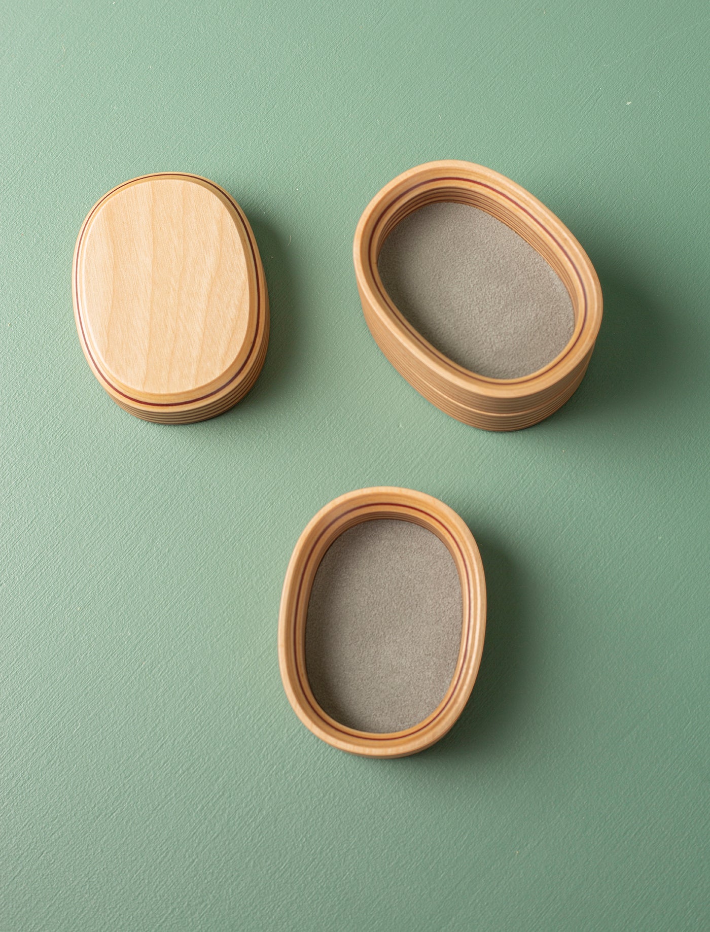 Oval Accessory Tray // Bordeaux