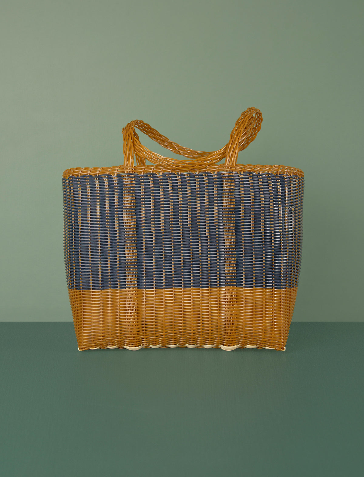 Flat Weave Tote // Midnight Blue & Tobacco