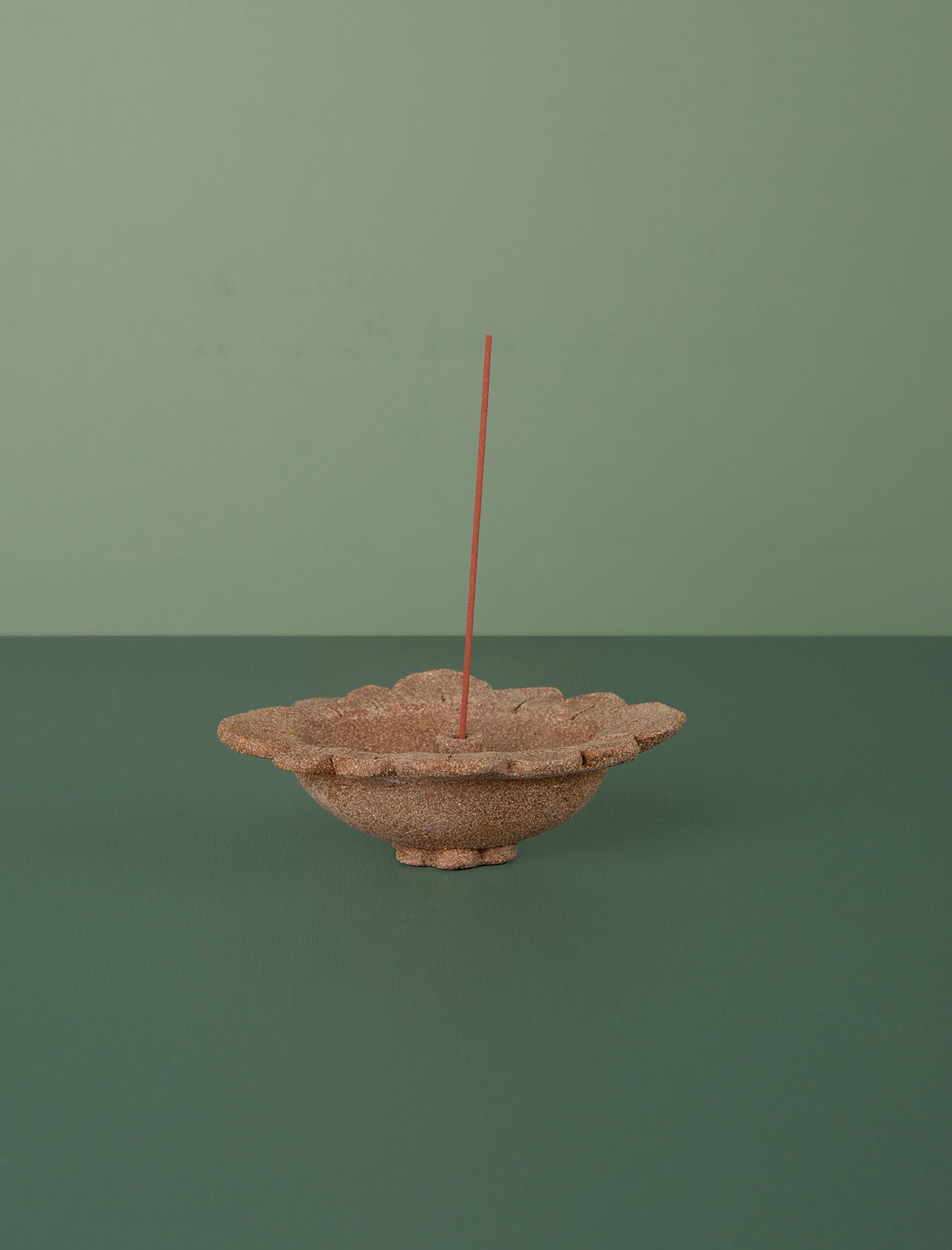 Ceramic Incense Holder Oval Flower // Cocoa