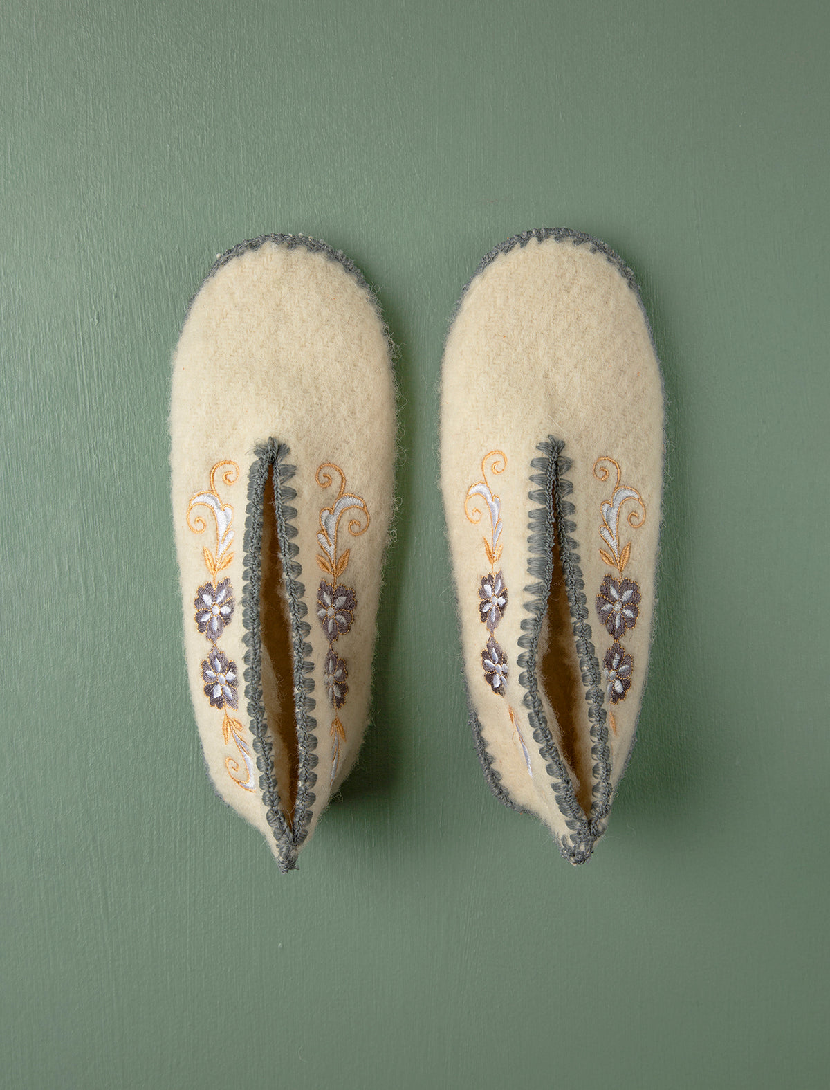 Spetses Woollen Slippers // Cream