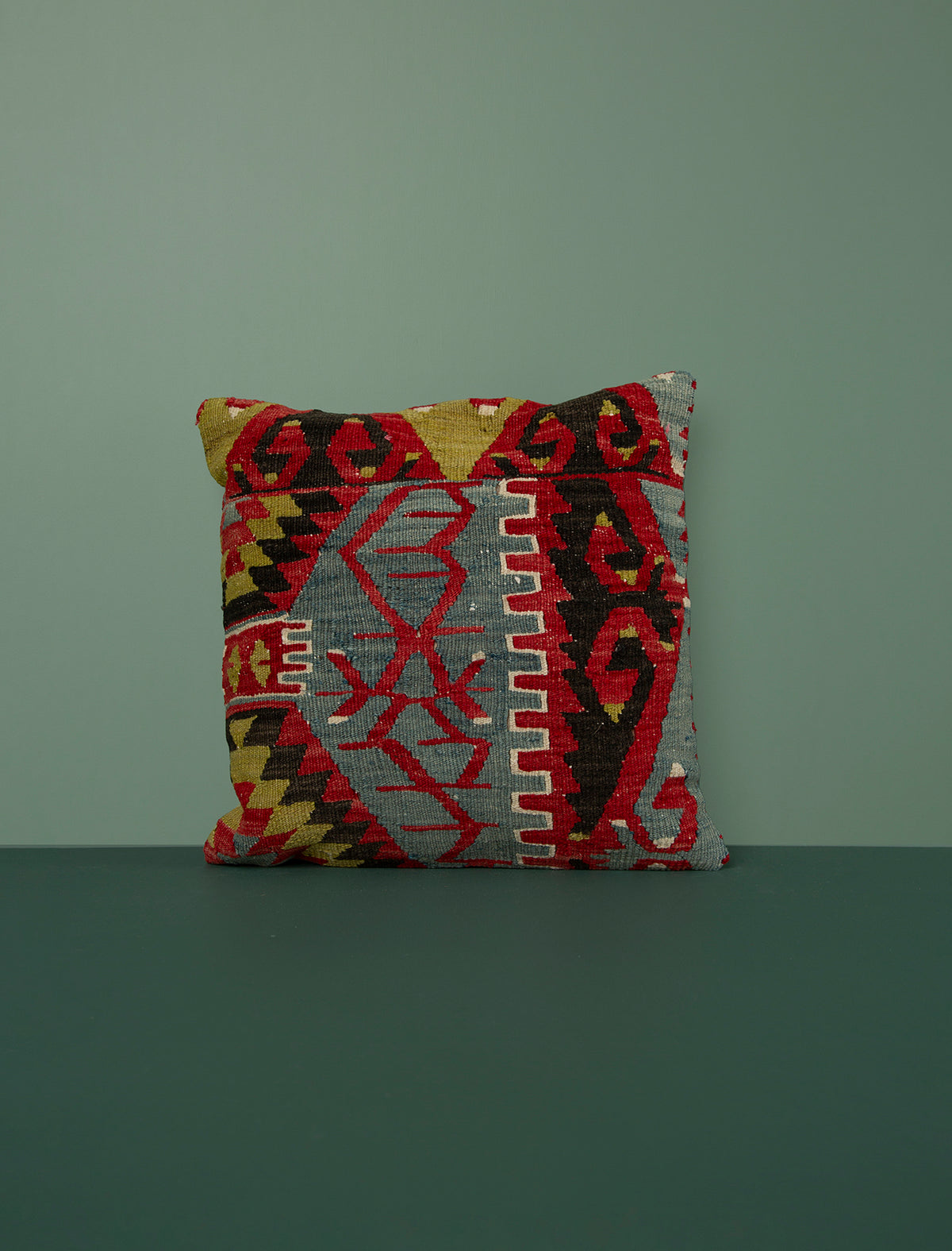 Vintage Kilim Cushion 40cm // Nine