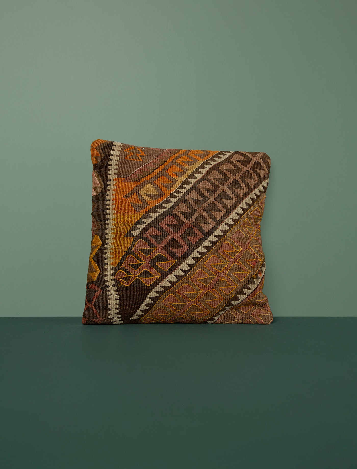 Vintage Kilim Cushion 40cm // Fifteen