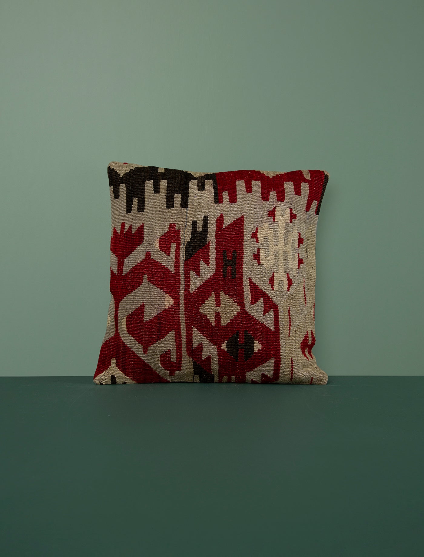 Vintage Kilim Cushion 40cm // Six