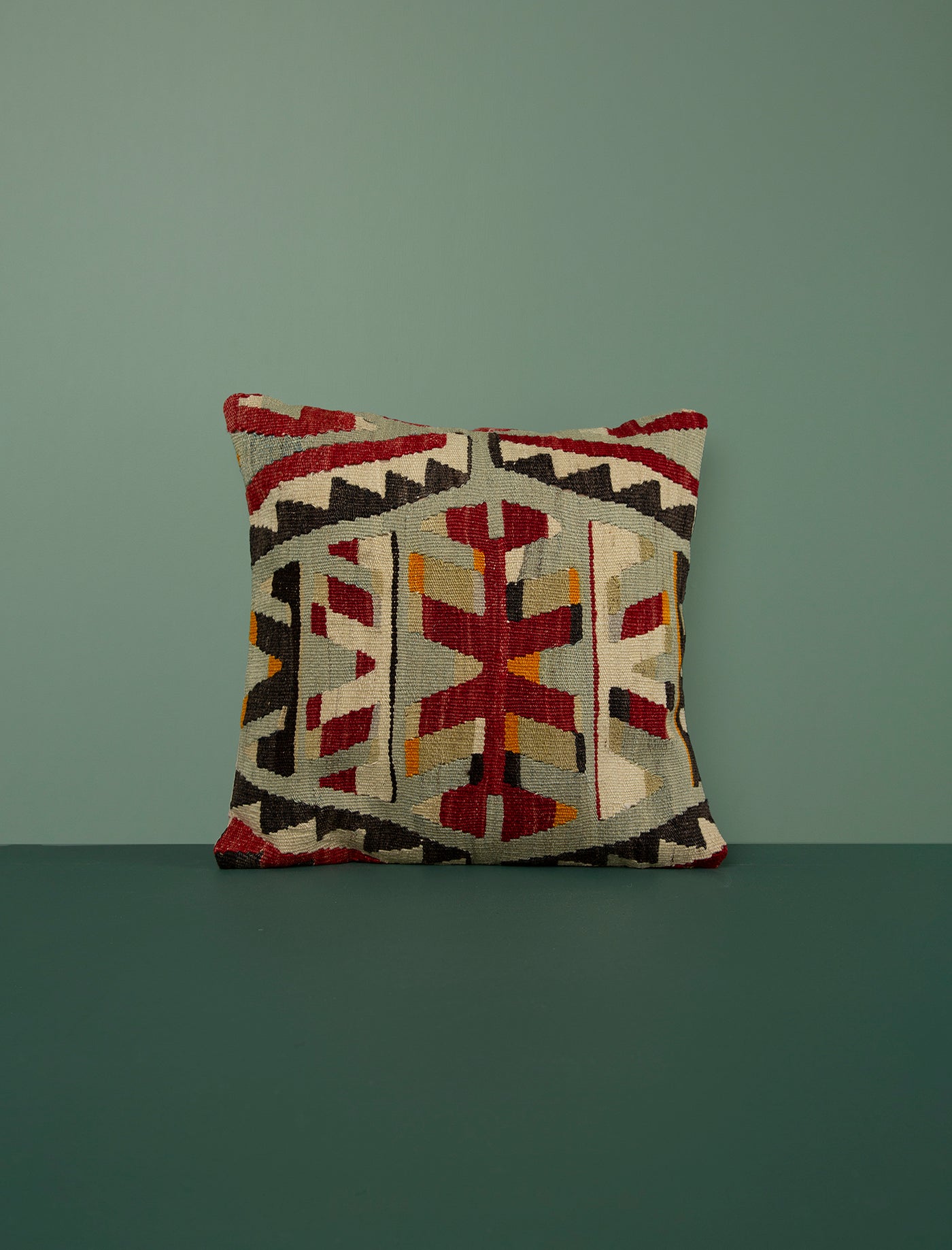 Vintage Kilim Cushion 40cm // Four