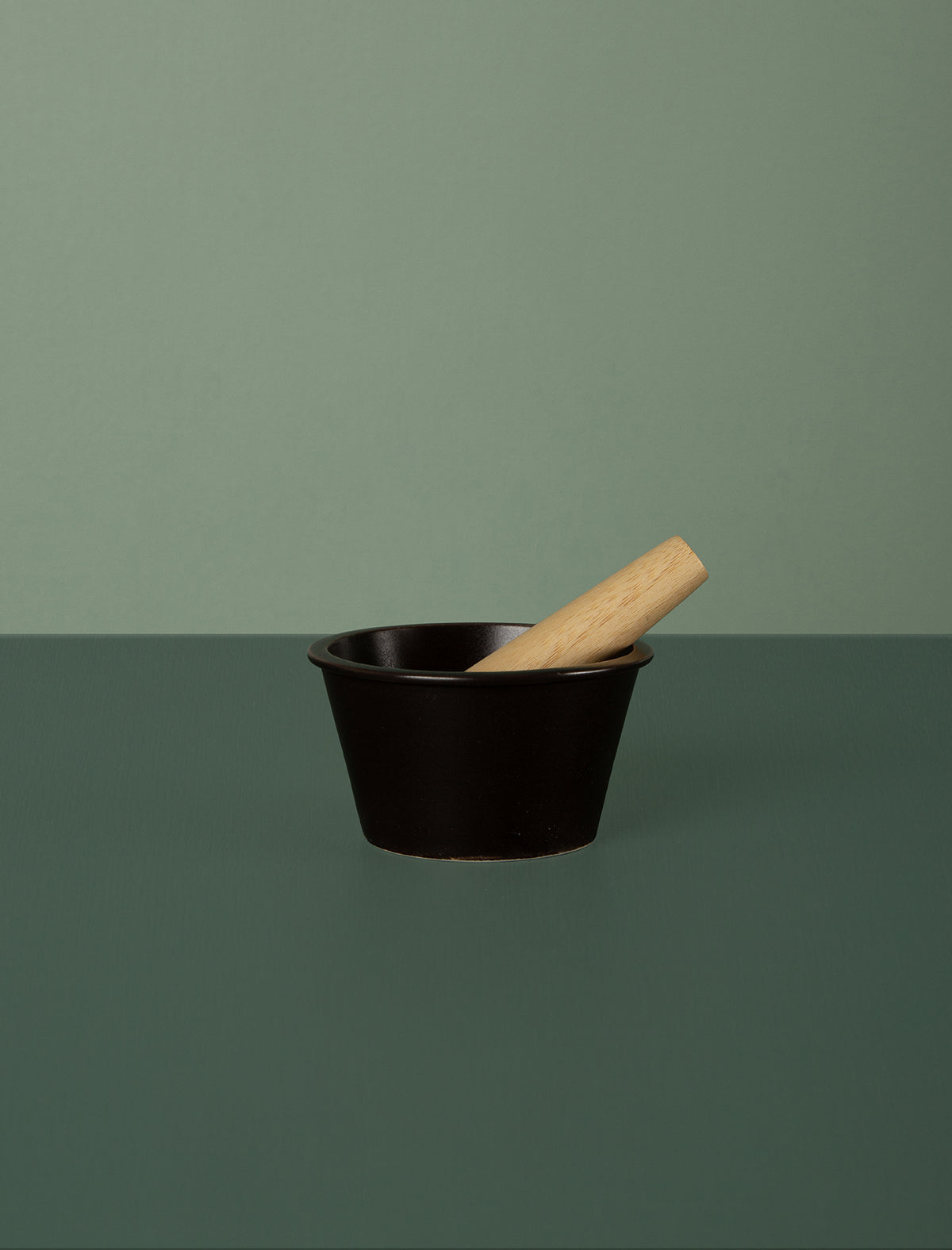 Taku Mortar & Pestle // Black