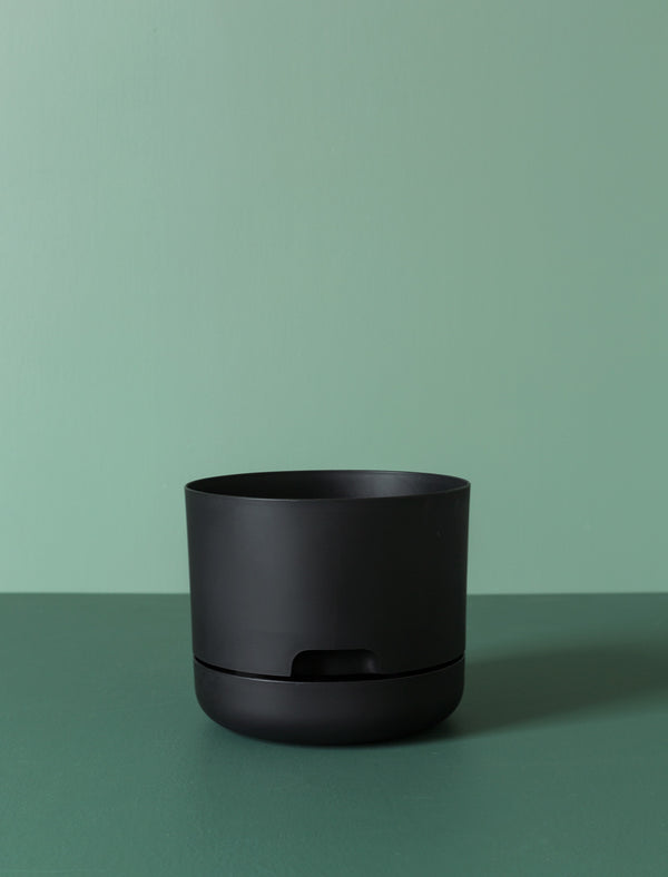 Self Watering Plant Pot // Recycled Black