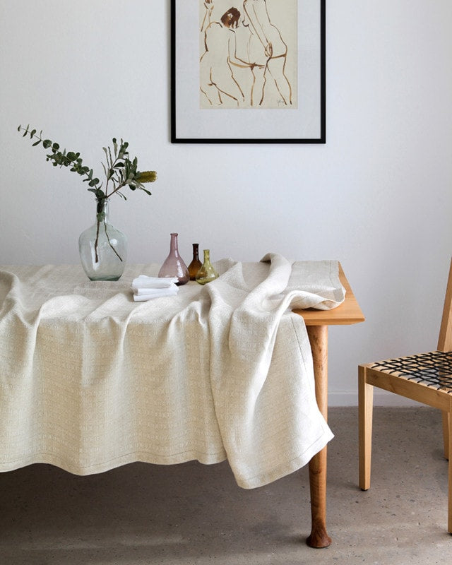 Cloverleaf Tablecloth // Natural