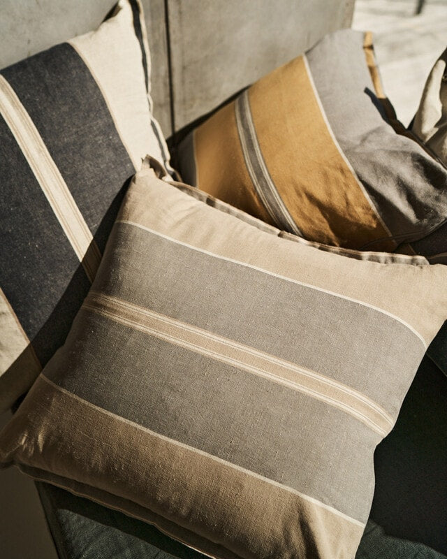 Lisburn Linen Cushion // Taupe