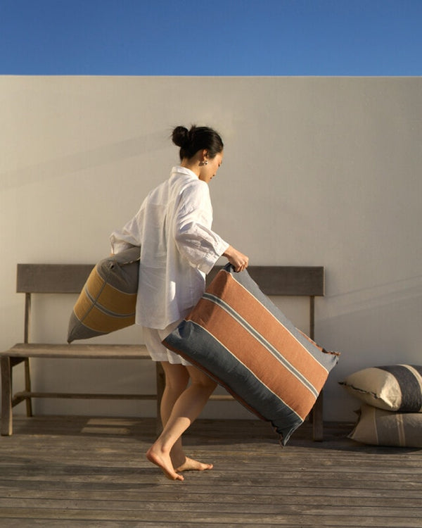 Lisburn Linen Cushion // Bronze