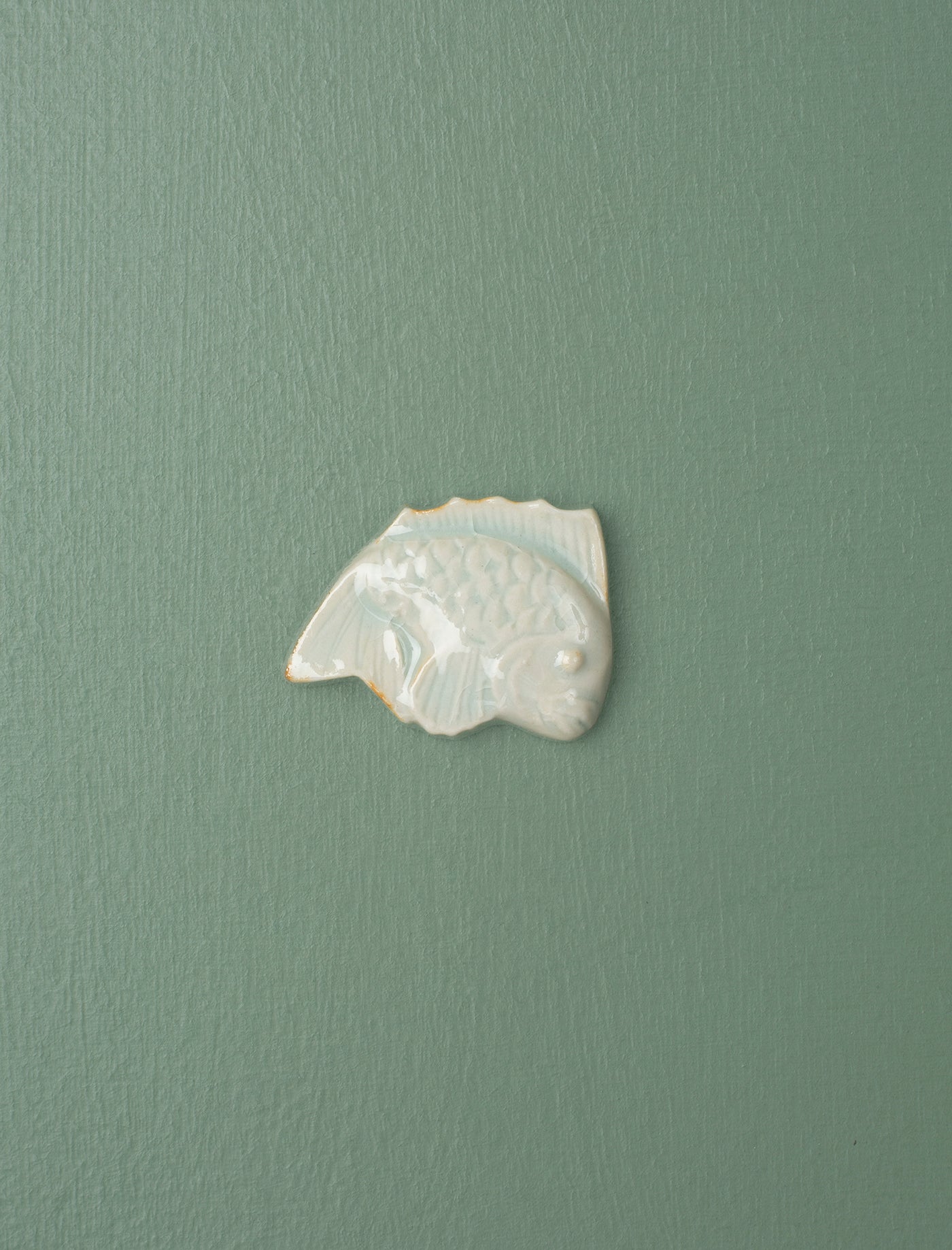 Rakugan Chopstick Rest // White Sea Bream