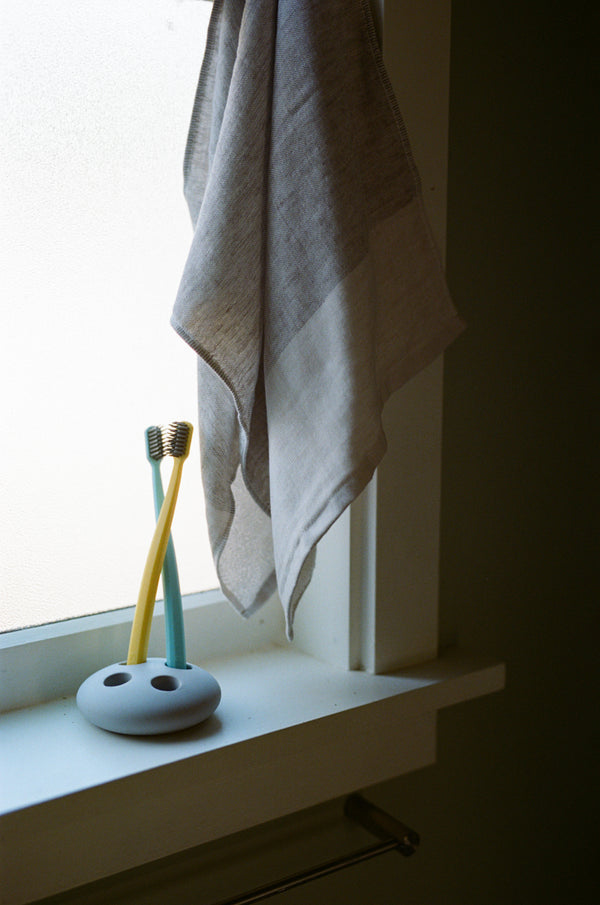 Concrete Toothbrush Stand
