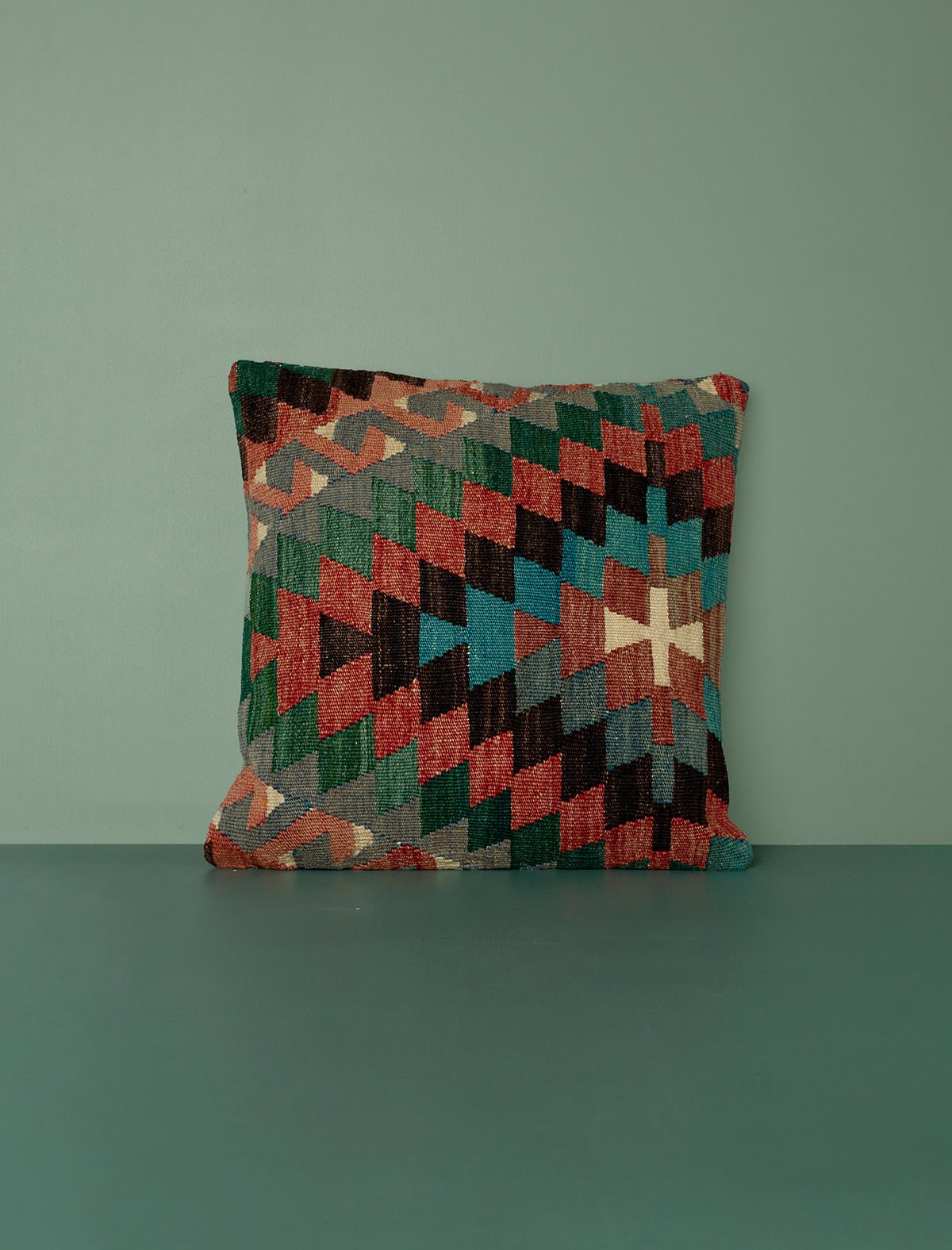 Vintage Kilim Cushion 40cm // Thirteen