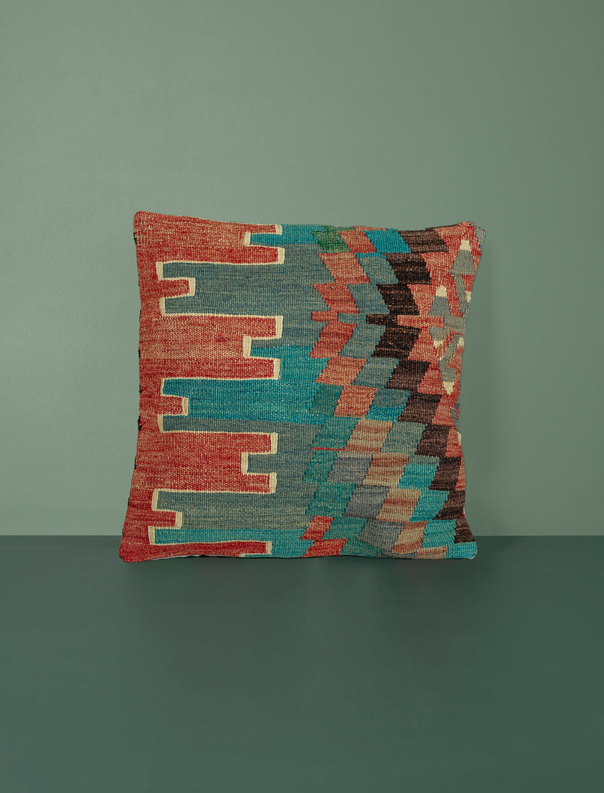 Vintage Kilim Cushion 40cm // Eleven
