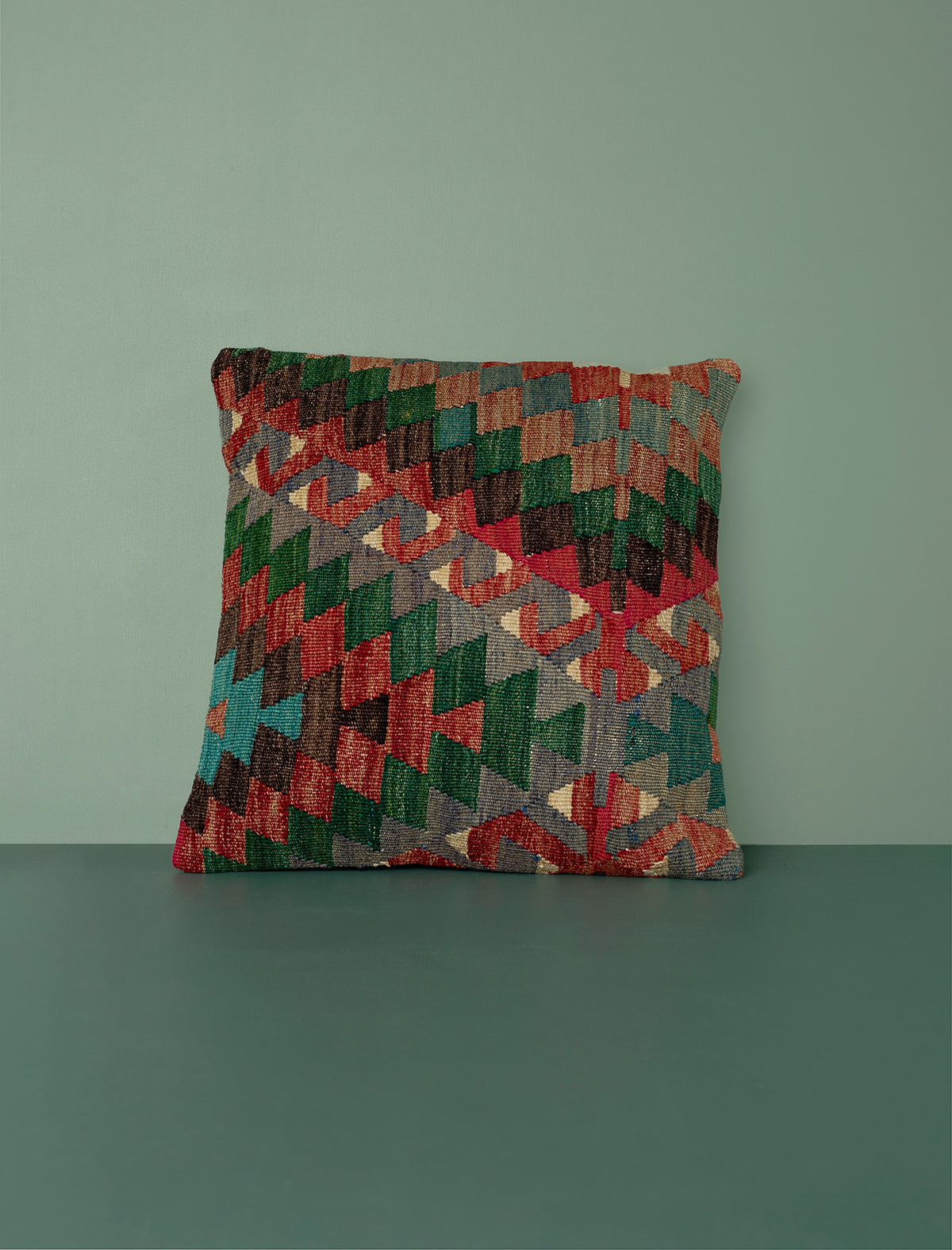 Vintage Kilim Cushion 40cm // Fourteen