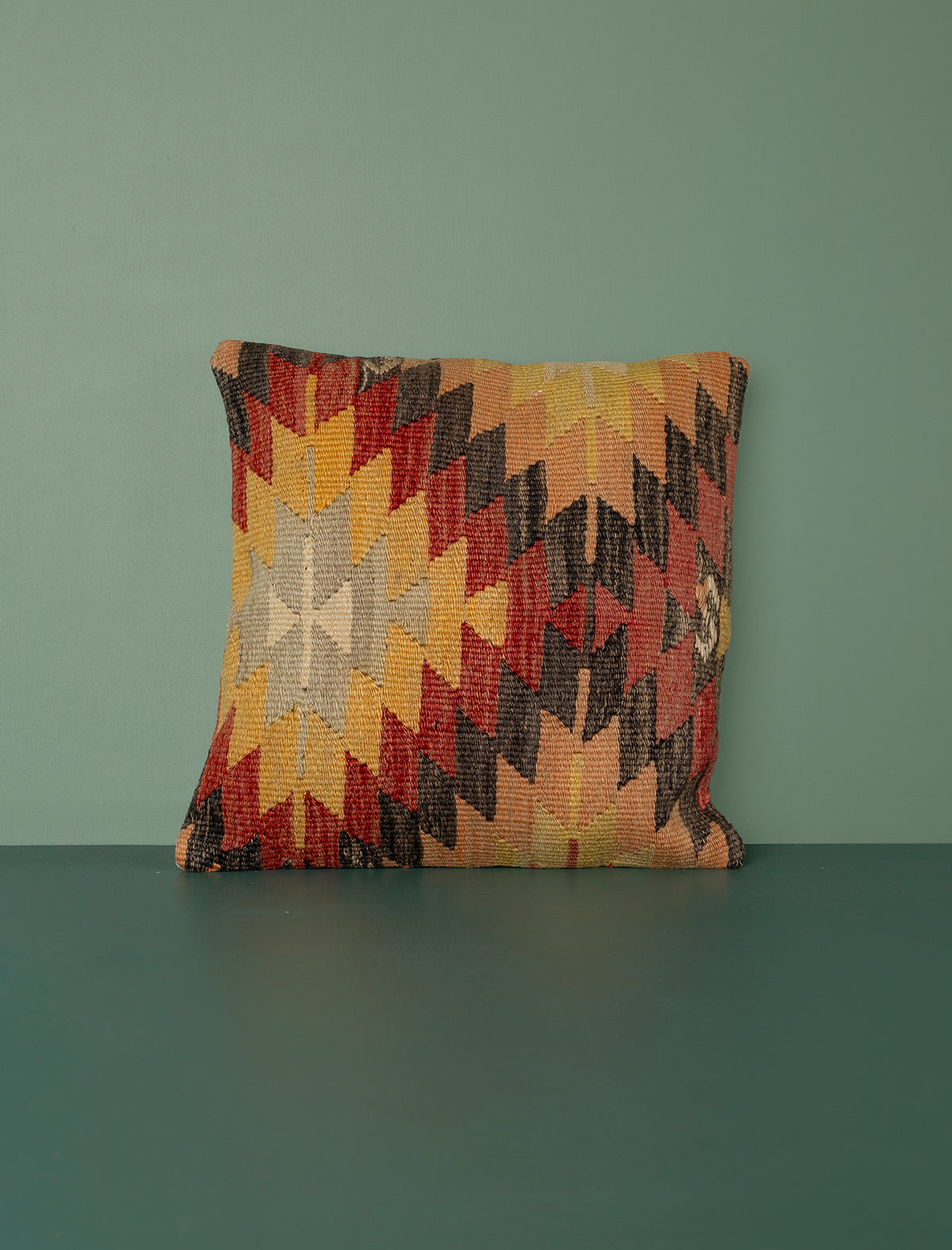 Vintage Kilim Cushion 40cm // Four