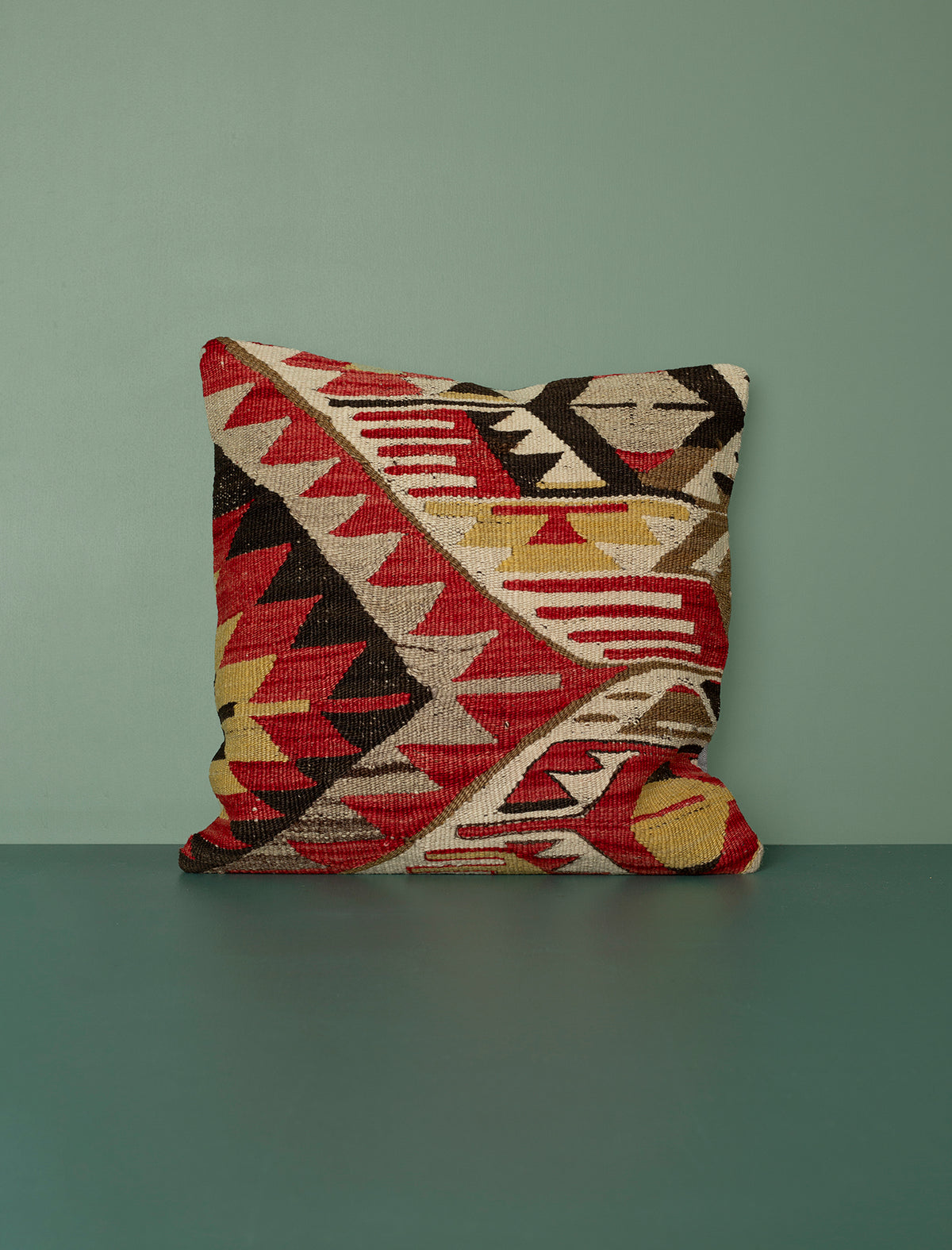Vintage Kilim Cushion 40cm // Eight