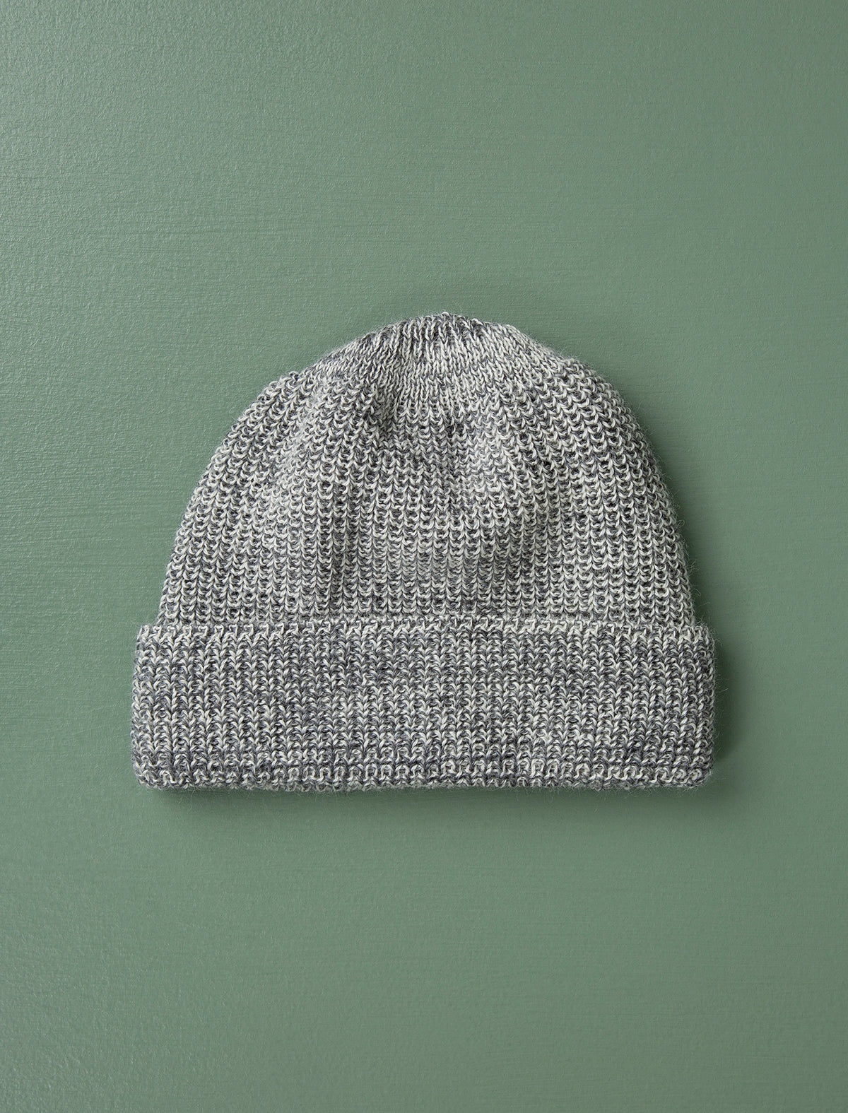 Borkum Beanie // Grey & White