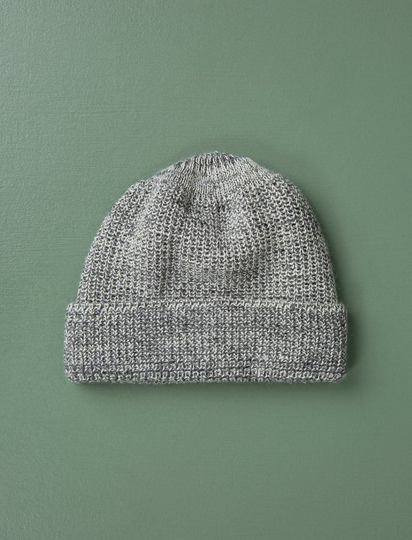 Borkum Beanie // Grey & White