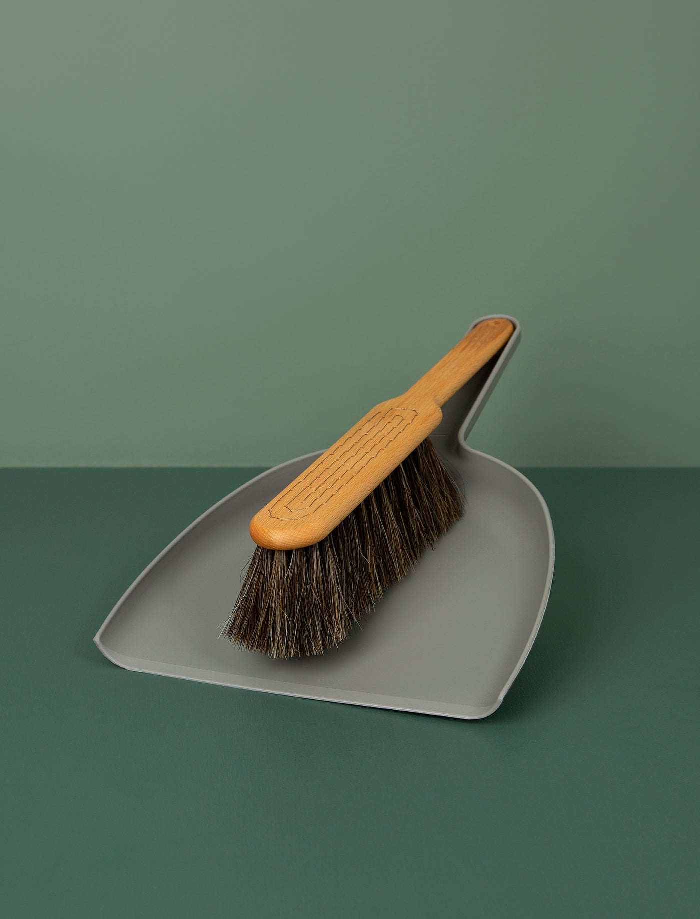 Dustpan & Brush Set // Granite Grey