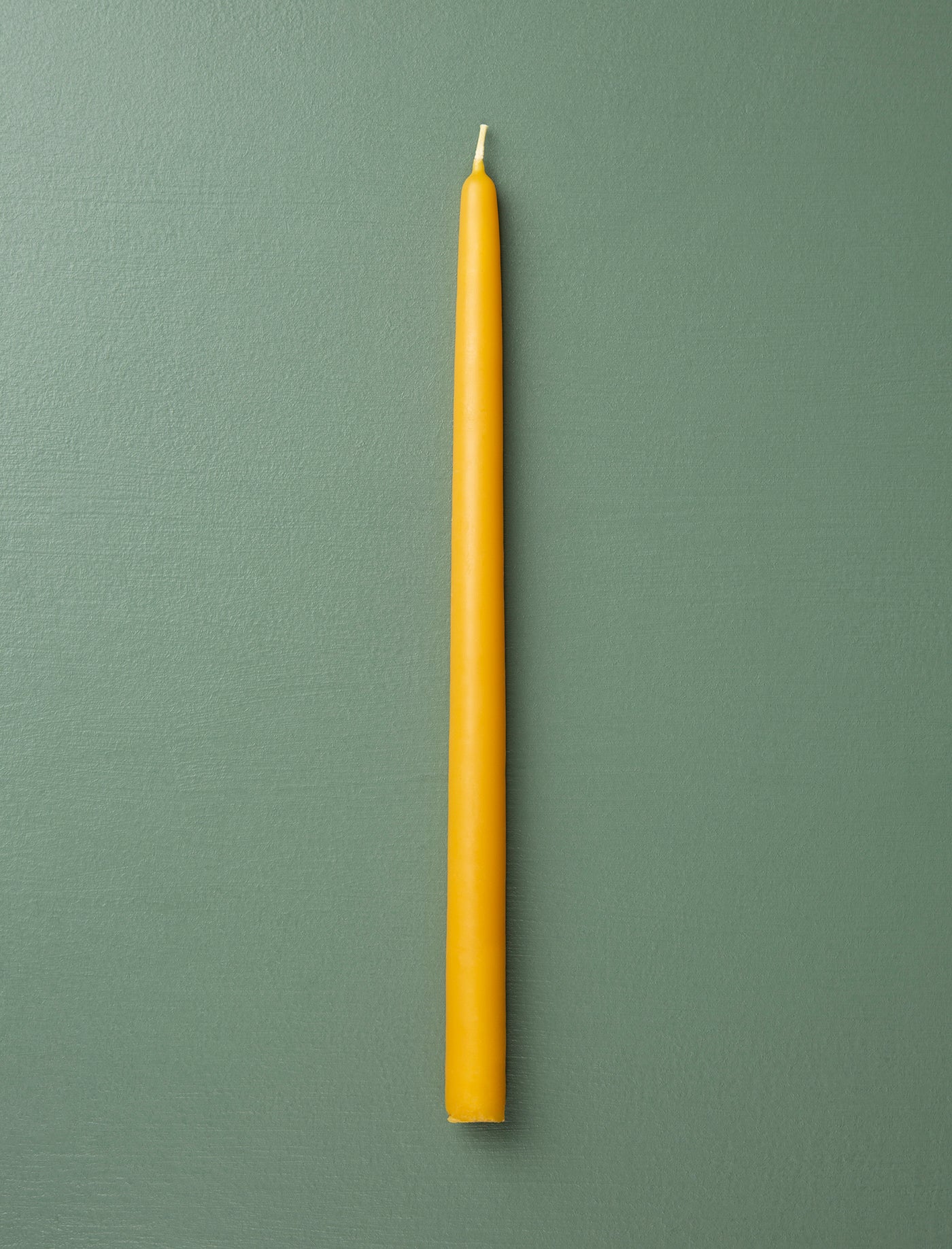 Beeswax Taper Candle // Single