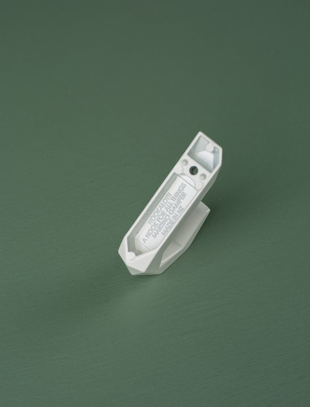 Hookalotti // White
