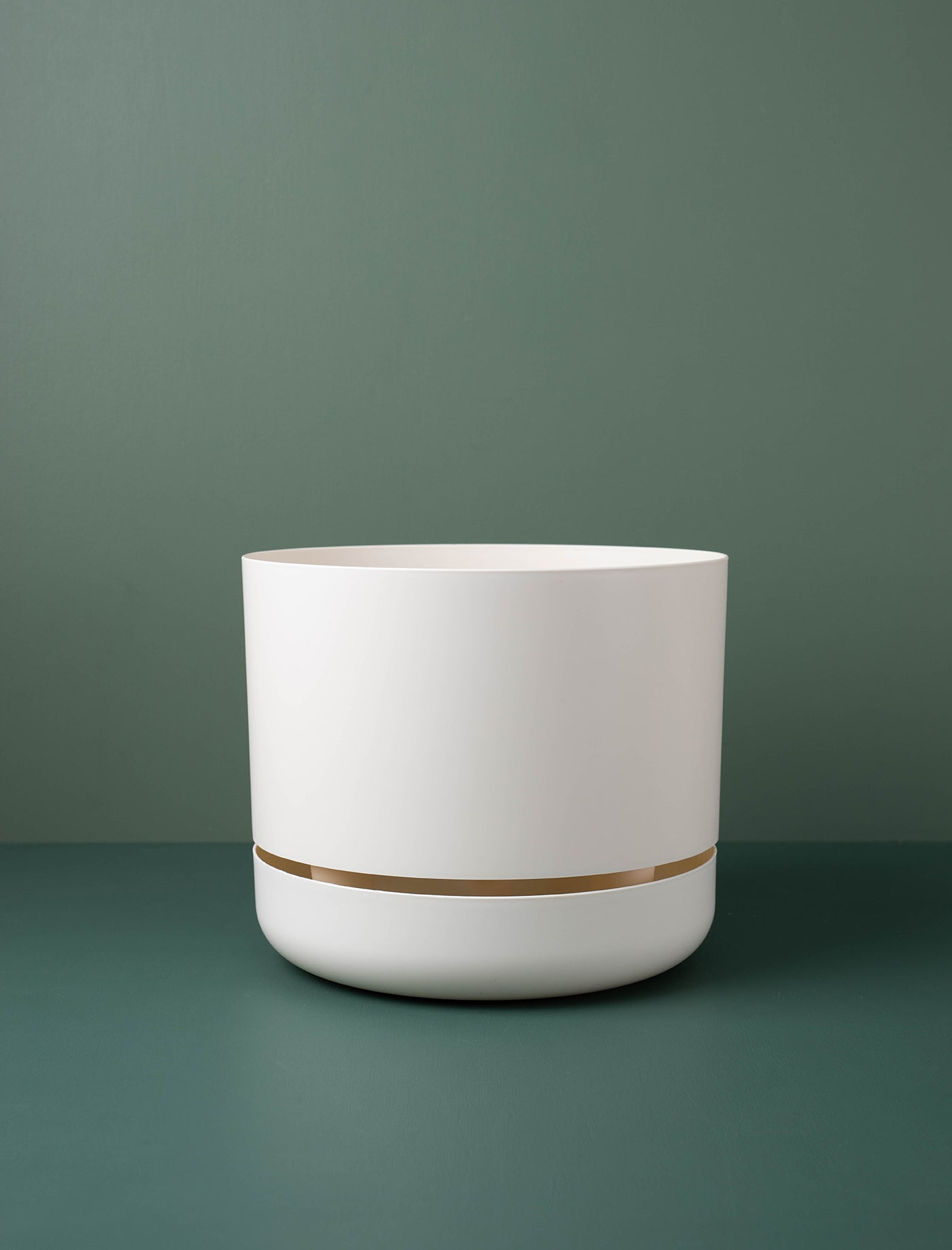 Self Watering Plant Pot // White Linen