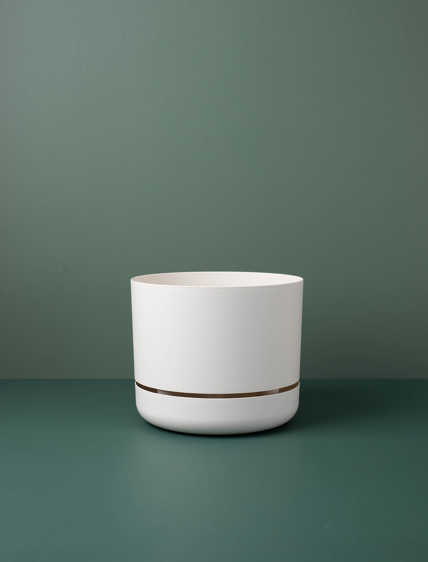 Self Watering Plant Pot // White Linen