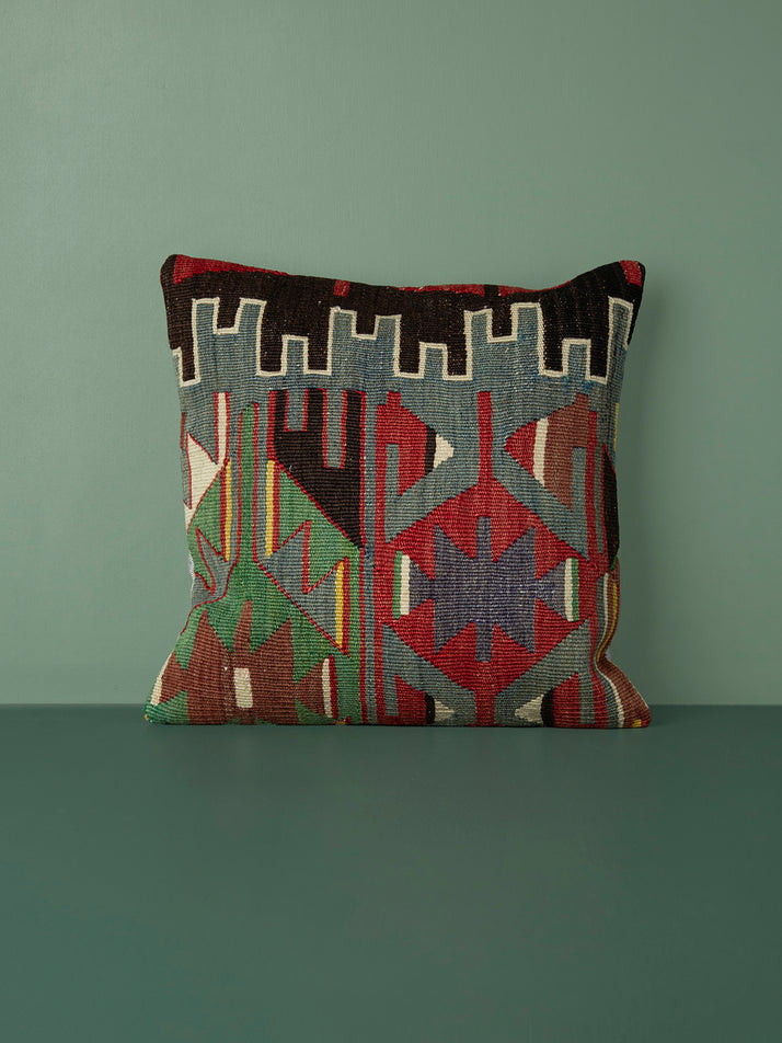 Vintage Turkish Kilim Cushion 40x50 // One