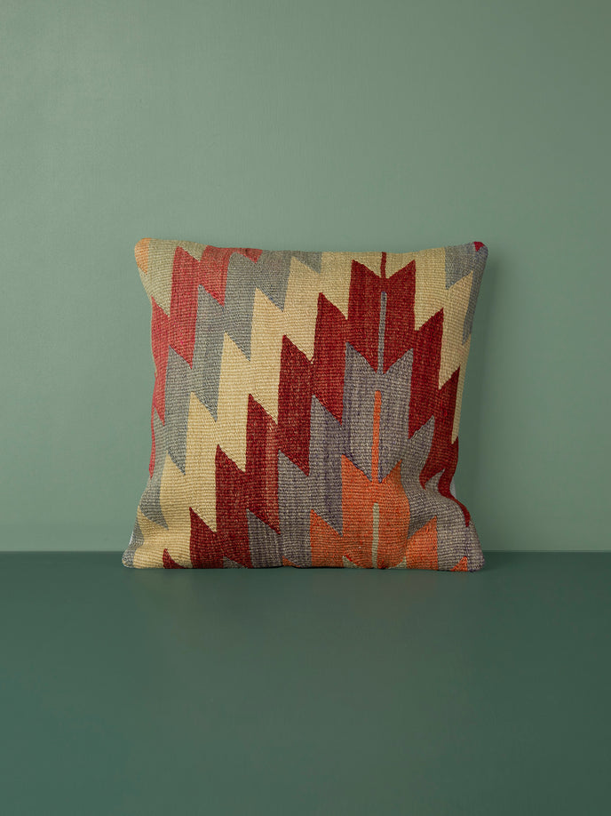 Vintage Kilim Cushion 40cm // Seventeen
