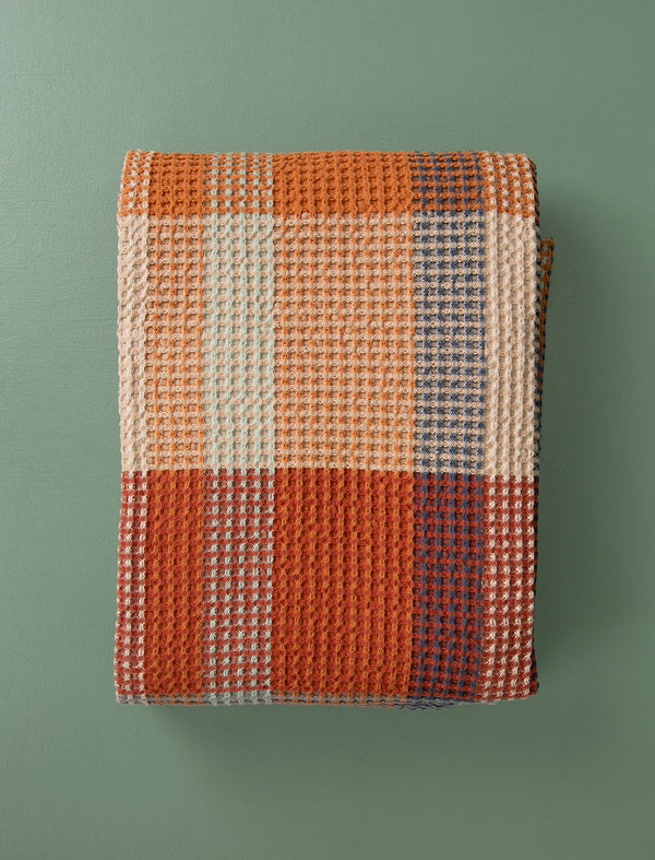 Vrou Waffle Throw // Cedarwood