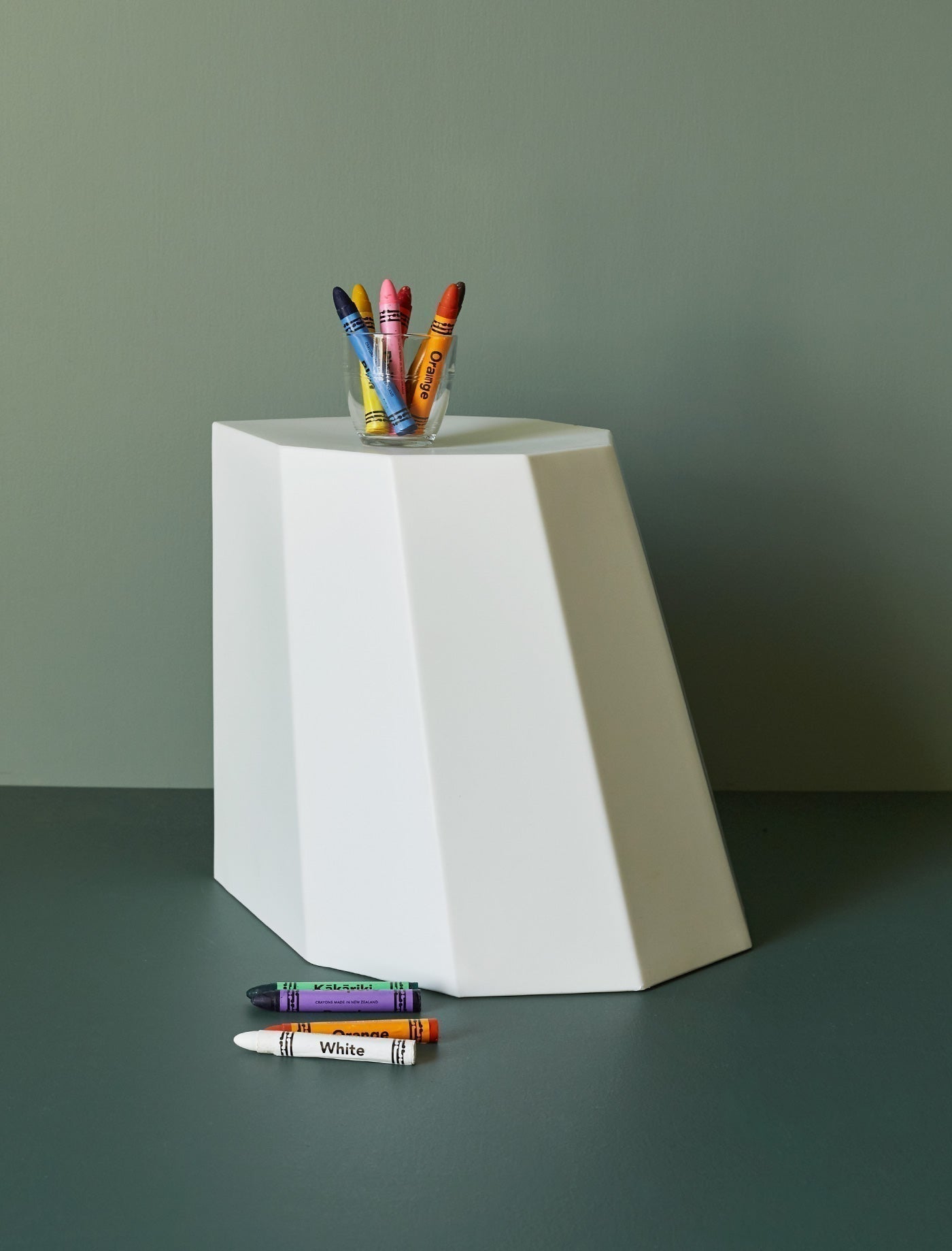 Arnoldino Stool // White – everyday needs