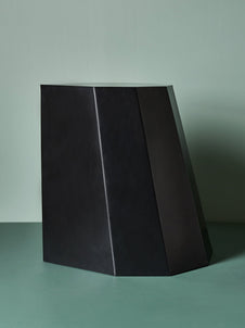 colour-black